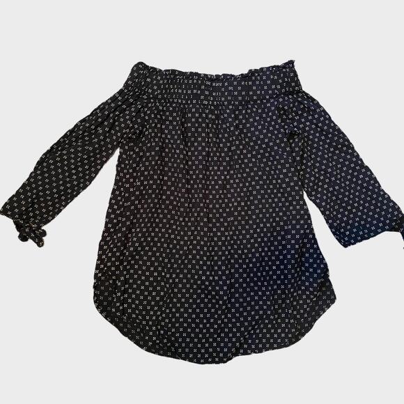 H&M Size 6 Navy Blue Polka Dot Off Shoulder Top - Picture 1 of 7